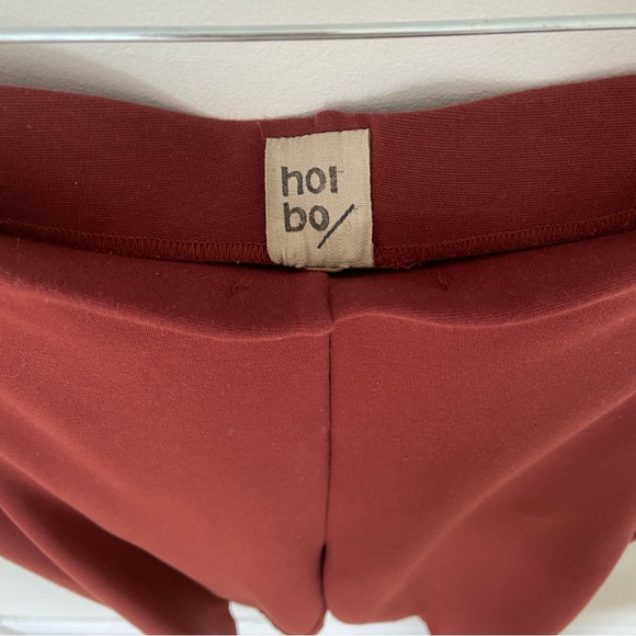 Hoi Bo High Waisted Stretch Jersey Pants in Maroon size Large - Picture 7 of 11